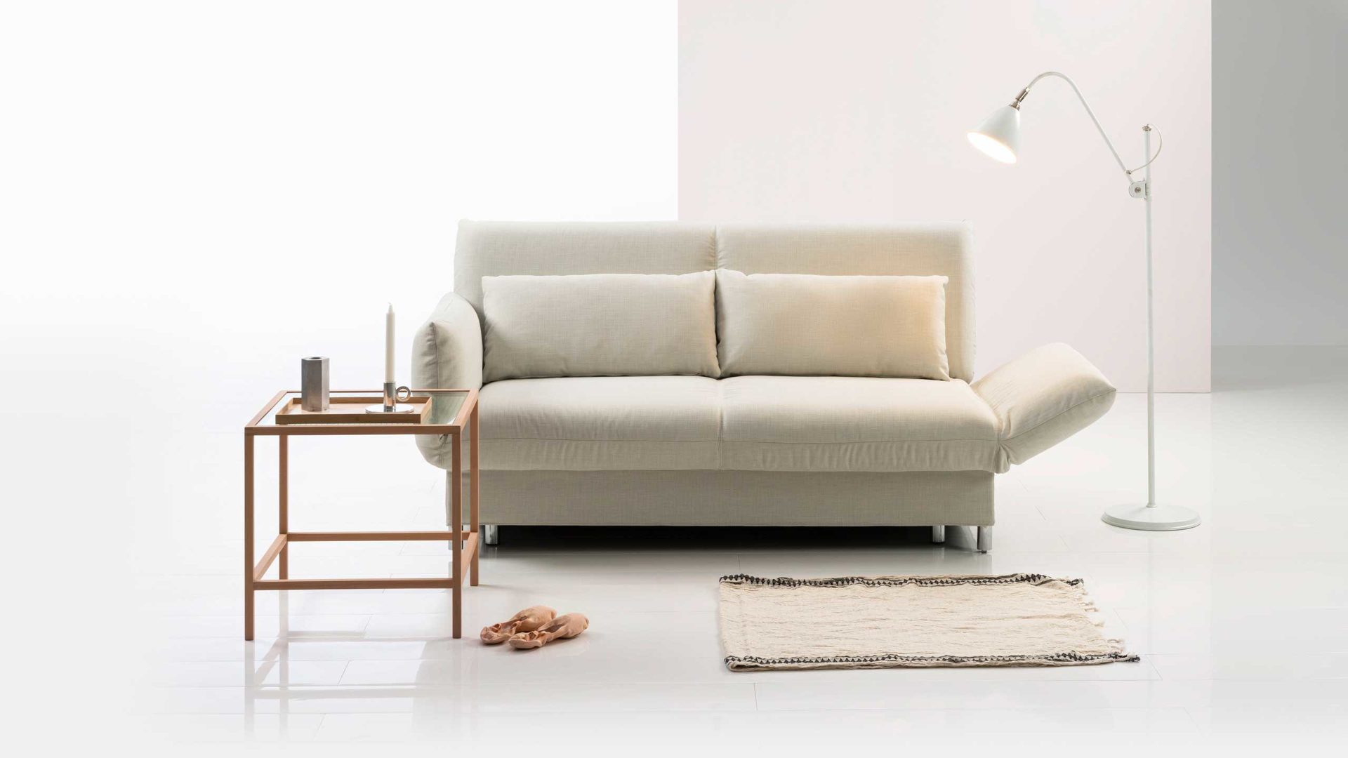 Schlafsofa Brühl aus Stoff in Beige CAMP 2B Bettsofa Schlafsofa beiger Stoffbezug & Metallfüße verchromt glänzend - Stellfläche ca. 173-218 x 83 x 106 cm