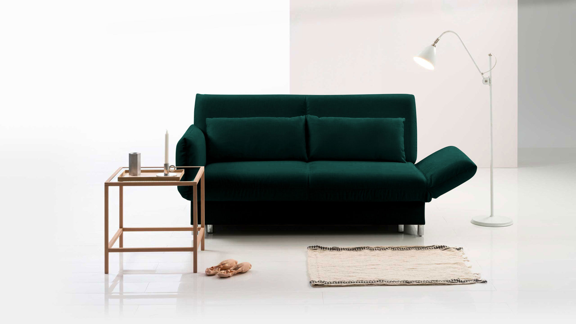Schlafsofa Brühl aus Stoff in Dunkelgrün CAMP 2B Bettsofa Schlafsofa smaragdgrüner Stoffbezug & Metallfüße verchromt glänzend - Stellfläche ca. 173-218 x 83 x 106 cm