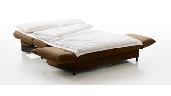 Schlafsofa Brühl aus Holz Leder in Hellbraun CAMP 2B Bettsofa Schlafsofa hellbrauner Lederbezug & schwarze Holzfüße - Stellfläche ca. 173-218 x 83 x 106 cm