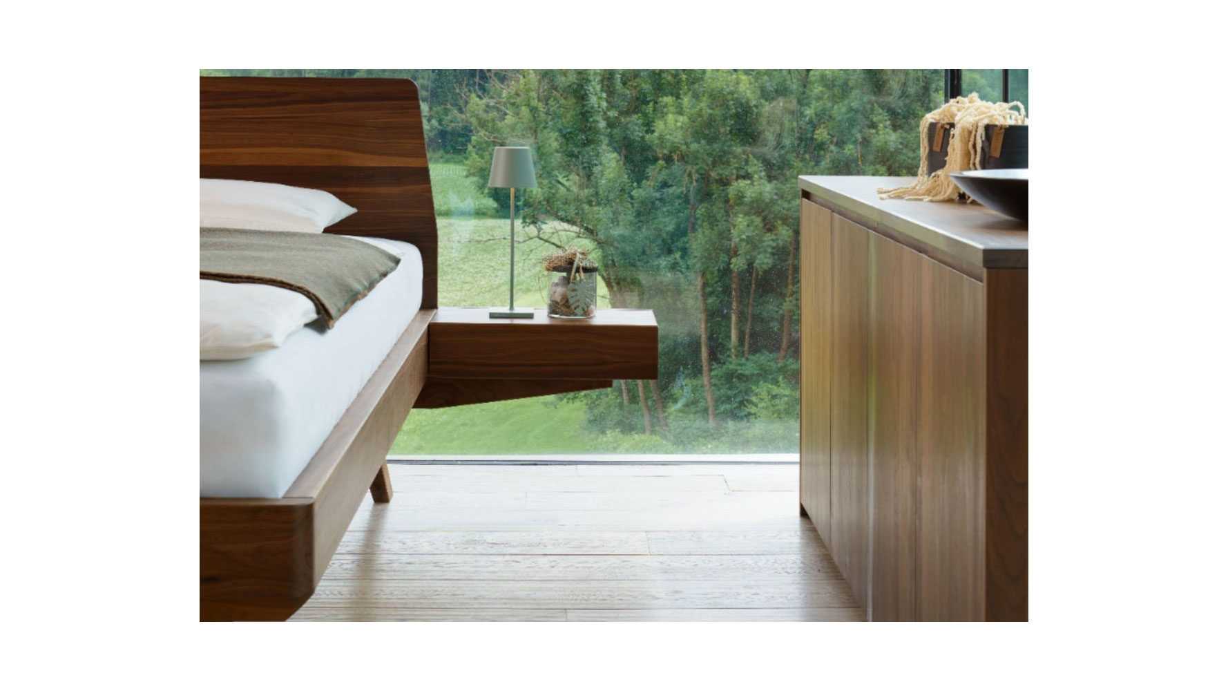 Nachtkommode Gaderform möbel gmbh aus Holz in Nussbaum Nachtschränkchen Nachttisch Elba mit 1 Schublade Nuss geölt