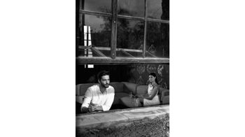 Bild Möbelforever aus Aluminium Glas in Schwarz Weiß FAR AWAY - Bild hinter Acrylglas rahmenlos ca. 82 x 120 cm