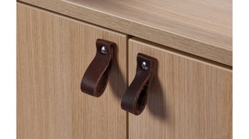 Garderobe Vario aus Metall Holz in Schwarz Holzfarben Garderobe M1 Set 1 Medium Garderoben-Kombi Rahmen schwarz, Korpus - Platte Eiche Dekor - Schwarz, Schlaufengriff Leder braun, Topf schwarz
